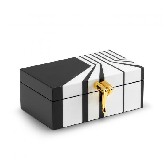 STRIPES LEGS - pudełko dekoracyjne / szkatułka „S” w czarno - białe paski z lakierowanego MDF-u ze złotym uchwytem 
