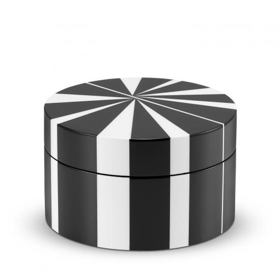 WINDMILL - pudełko dekoracyjne / szkatułka „L” w czarno - białe paski z lakierowanego MDF-u 